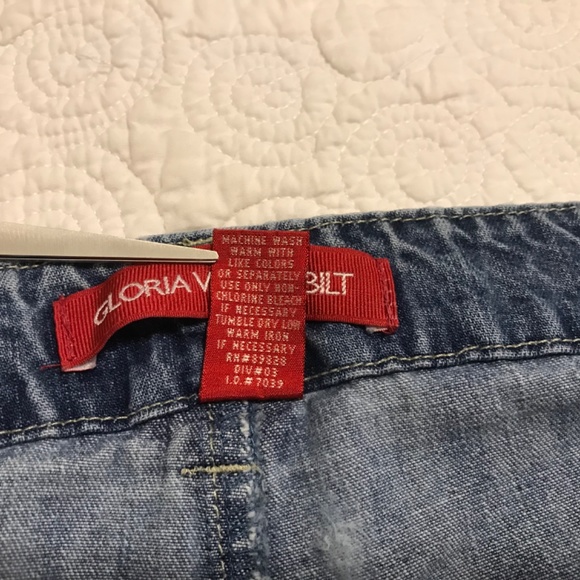 Gloria Vanderbilt blue jeans shorts (20W) - Picture 5 of 13